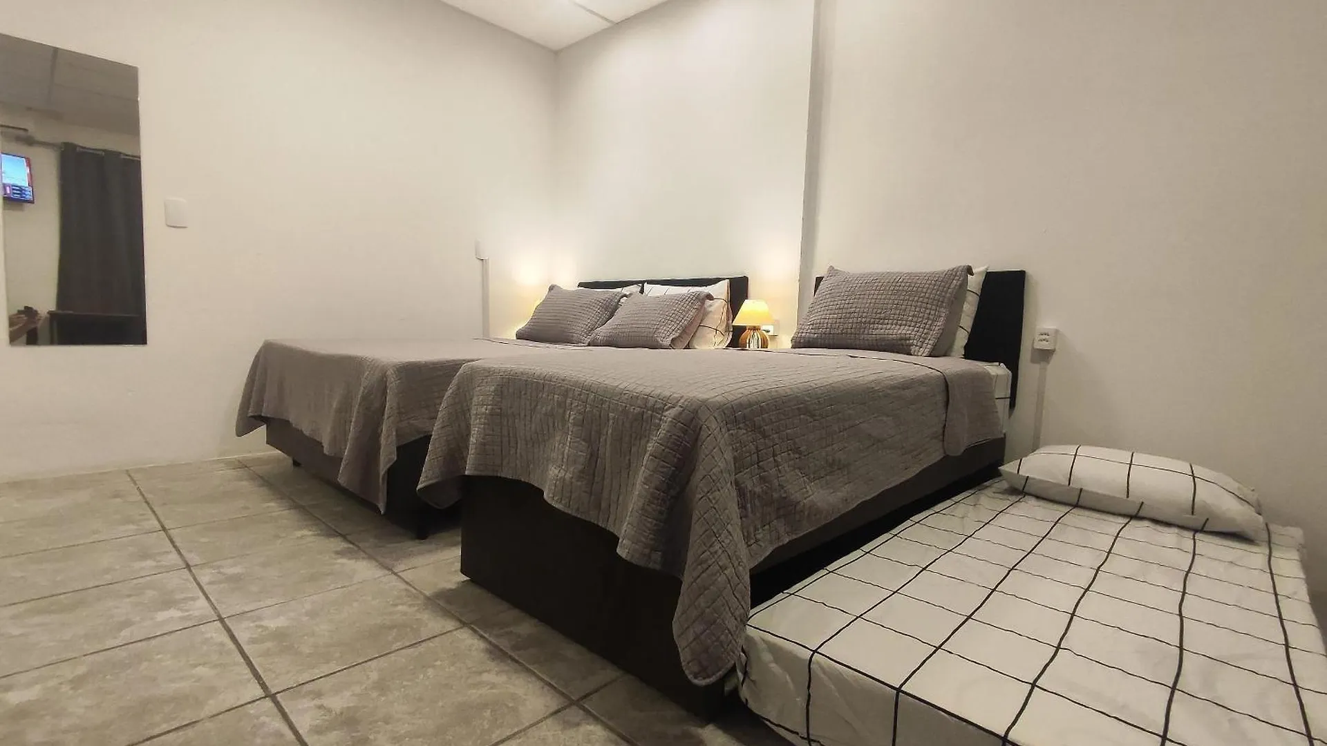 Villa Bilac - Amplos Studios 2Km Da Vila Germanica Blumenau