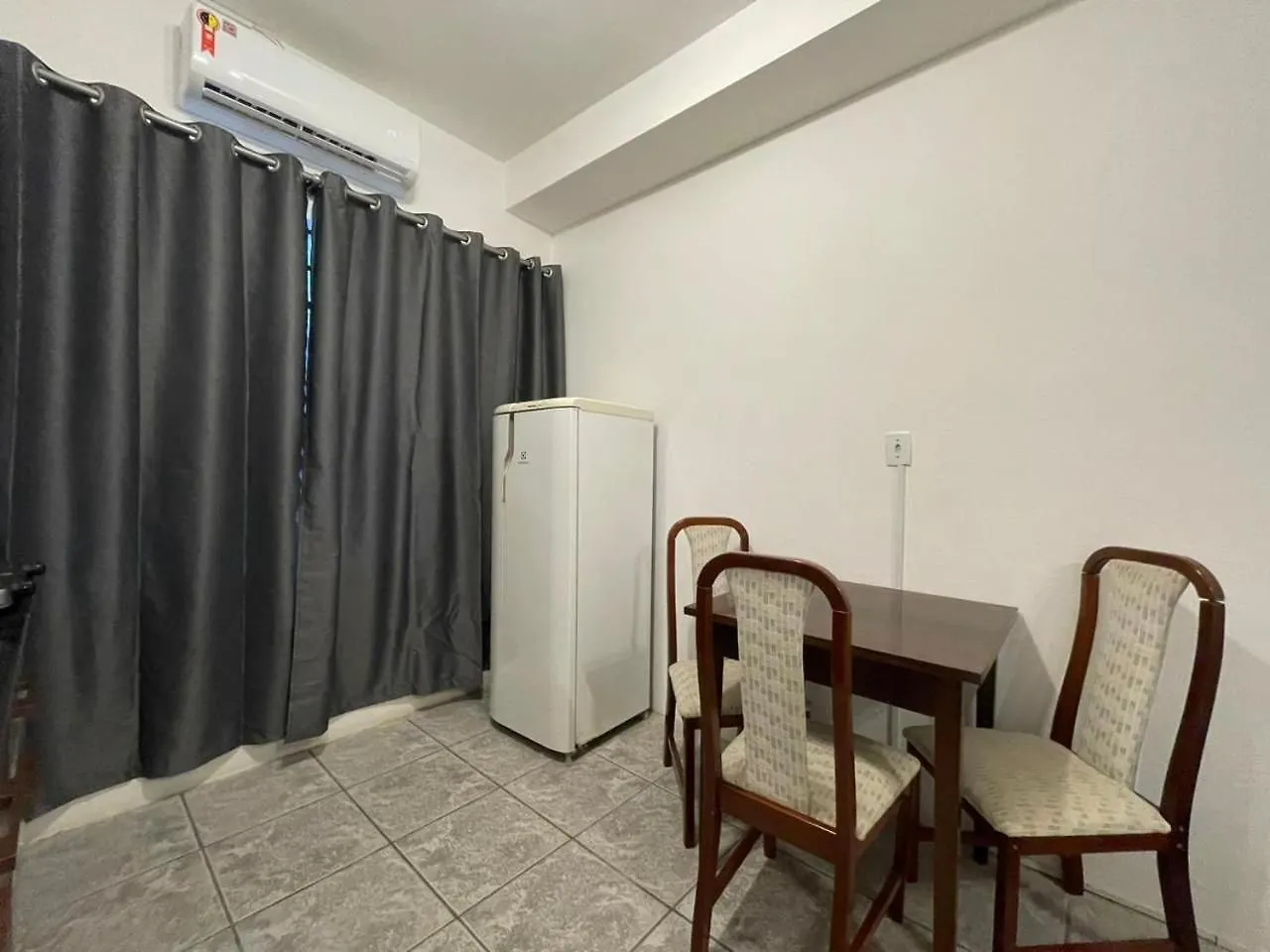 Villa Bilac - Amplos Studios 2Km Da Vila Germanica Blumenau Apartamento
