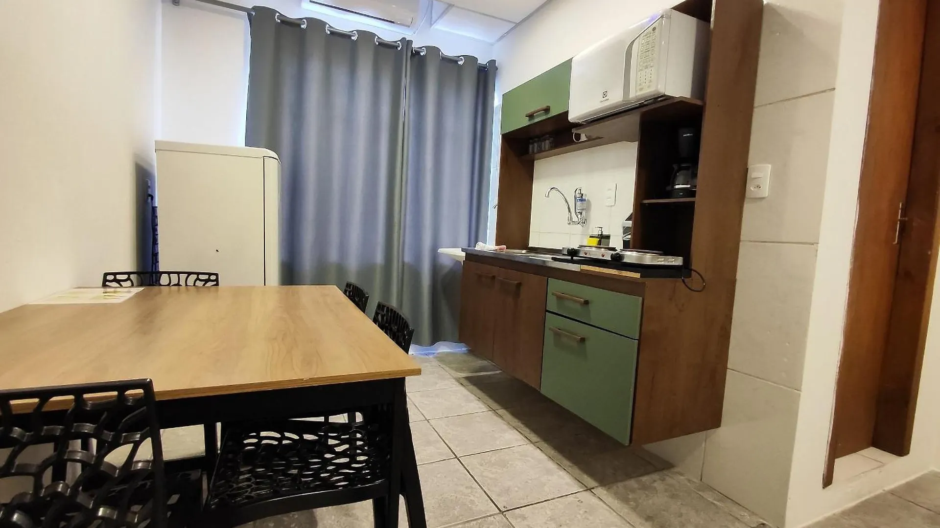 Villa Bilac - Amplos Studios 2Km Da Vila Germanica Blumenau Apartamento