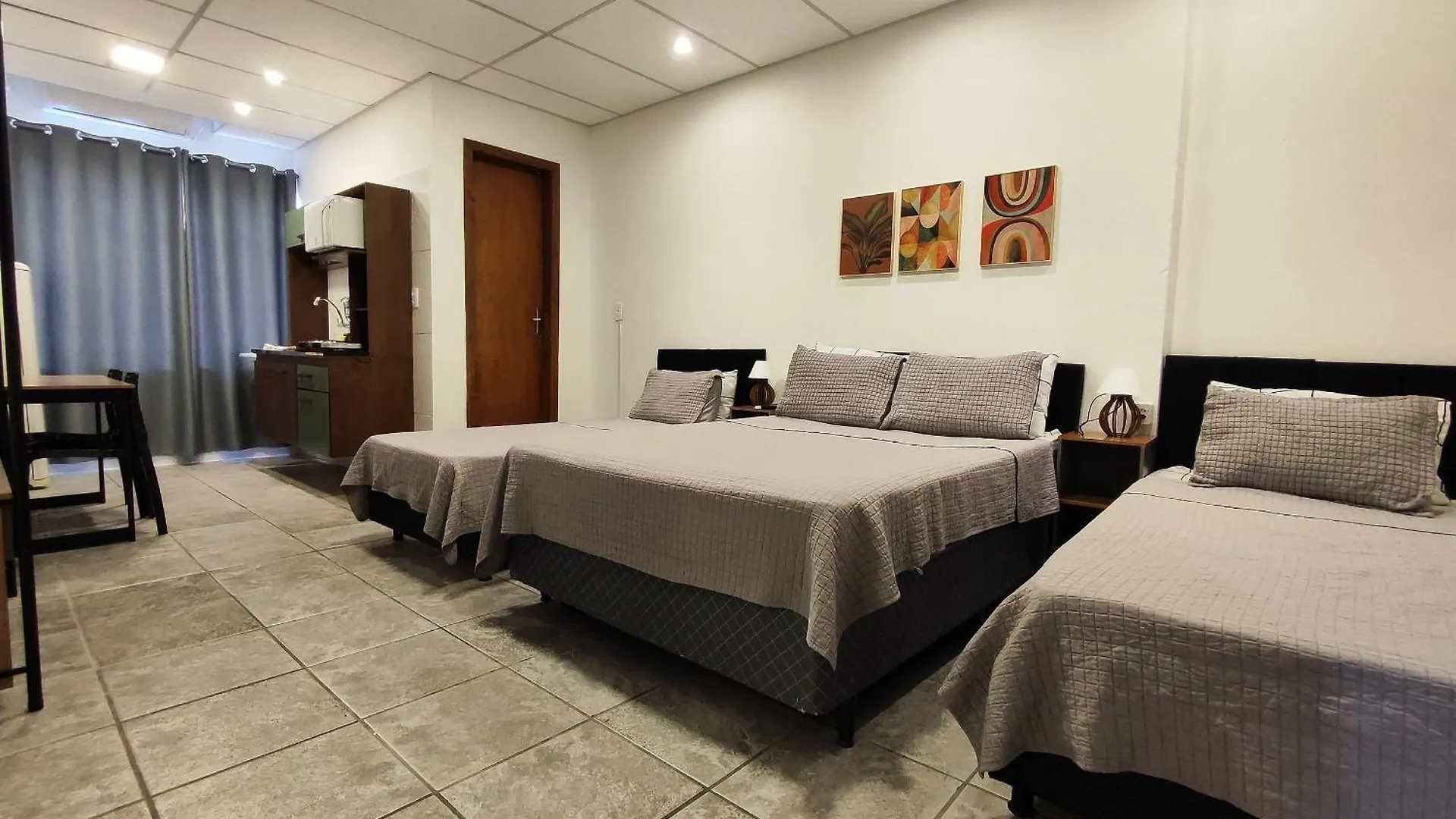 Villa Bilac - Amplos Studios 2Km Da Vila Germanica Blumenau